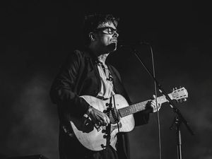Totalitas Damon Albarn Dukung Palestina di Glastonbury