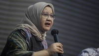 Diskusi tersebut membahas upaya Tim Strategi Nasional Pencegahan Korupsi (Stranas PK) dalam pencegahan korupsi di sektor strategis pelabuhan, termasuk pengenaan denda terhadap pelaku impor beras yang terlambat melakukan bongkar muat di pelabuhan.