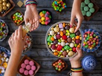 Rahang Wanita Ini Patah usai Gigit Permen, Sampai Tak Bisa Makan Lebih dari 1 Bulan