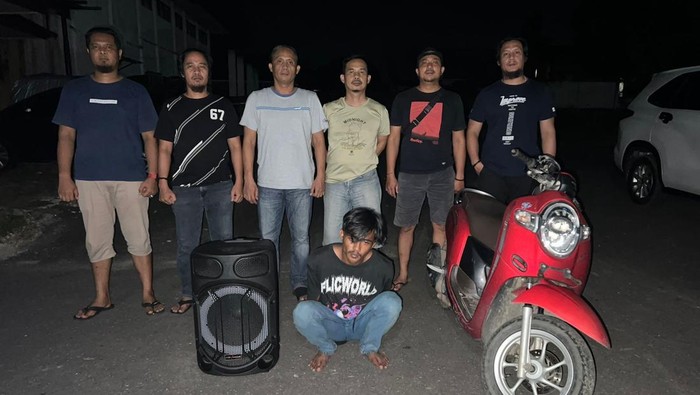 Satu dari dua pencuri di Kota Pangkalpinang, Dalta Perawira alias Ata (23)  diringkus. Ata diringkus setelah aksi terakhirnya yakni mencuri speaker pedagang angkringan.