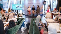 Acara ini mengundang 30 pelaku usaha mode dan para perancang busana sukses dan ternama di Indonesia.