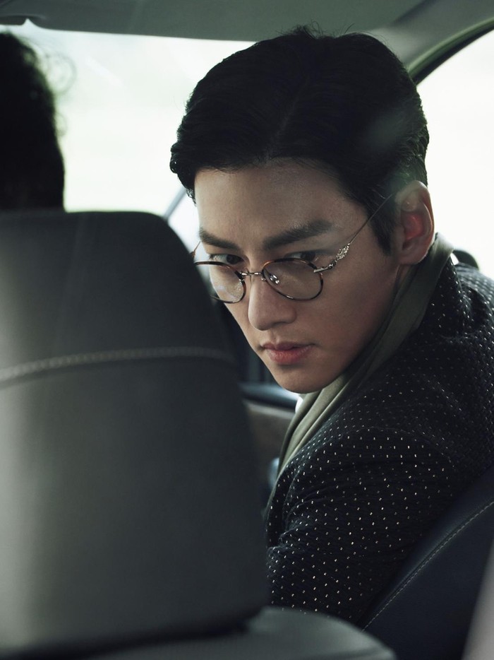 Ji Chang Wook Penampilan Ji Chang Wook dalam film Revolver (2024).
