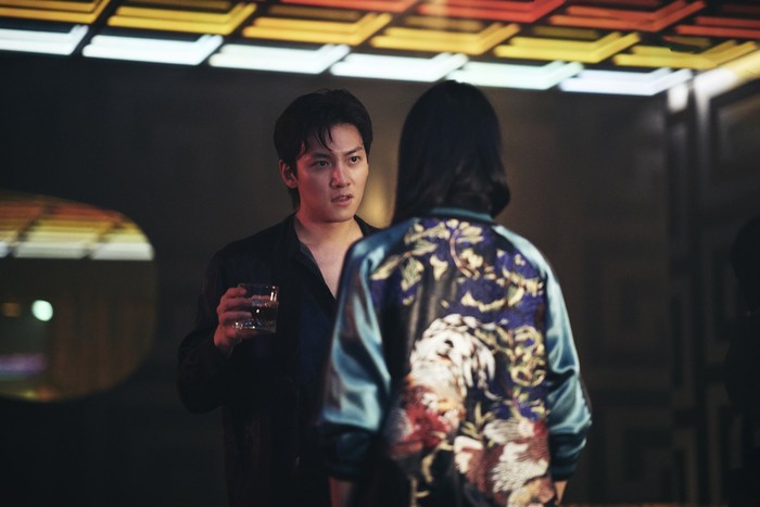 Penampilan Ji Chang Wook dalam film Revolver (2024).