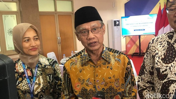 Ketua Umum PP Muhammadiyah Haedar Nasir Ketua Umum PP Muhammadiyah Haedar Nasir di kantor PP Muhammadiyah, Terban, Kota Jogja, Selasa (2/7/2024).