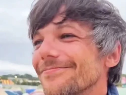 Louis Tomlinson Kenang Momen Pahit Saat One Direction Bubar