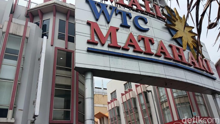 Matahari Tutup Gerai