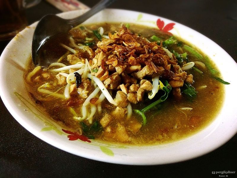 Gurih Manis 5 Mie Kangkung Halal untuk Hangatkan Badan