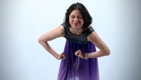 Penari balet Nada Tarina Putri mengalami skoliosis. Putri angkat Deddy Corbuzier itu menjelaskan kondisi ini menjadi alasan dirinya setop balet. Foto: Instagram/@nada_tarina_putri