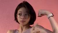 Banyak banget yang nanya, Kenapa aku gak balet lagi?. Its true, aku udah setop balet karena aku kena skoliosis ya lagi lumayan ya curvenya. Dan, sudah ditahap aku gak ngapa-ngapain aja sakit, tulis Nada Tarina Putri dalam akun Instagram pribadinya dilihat pada Kamis (11/9/2025). Foto: Instagram/@nada_tarina_putri