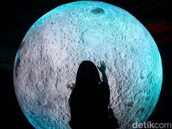 Melihat Instalasi Teknologi Masa Depan di Wonderlab Experience