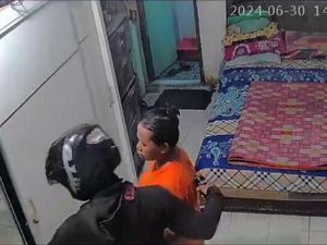 Perampok Bersenpi yang Sekap 6 Anak-ART di Palembang Ditangkap