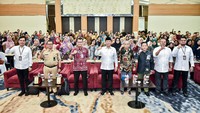 Adapun FGD kali ini dihadiri narasumber antara lain Kepala Balai Pelatihan Koperasi UKM Provinsi Jawa Tengah Dwi Silo Raharjo dan Kepala Bidang UMKM Dinas Perdagangan Koperasi dan UKM Kabupaten Magelang Agustinus Hery Purwanto.