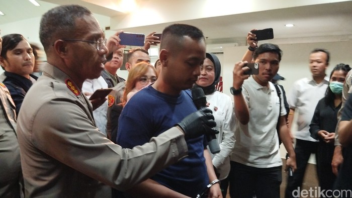 Polres Metro Jakarta Timur mengungkap Andika Ahid Widianto (26) merasa tak bersalah telah menganiaya hingga menewaskan istrinyai. (Maulana Ilhami Fawdi/detikcom)