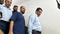 Direktur Rumah Sakit Al-Shifa tersebut, Mohammed Abu Selmia ditahan pada bulan November lalu, ketika pasukan Israel menyerbu rumah sakit itu.  