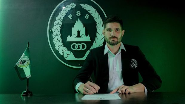 PSS Sleman merekrut penjaga gawang baru asal Brasil, Alan Bernardon. Foto diunggah Selasa (2/7/2024).