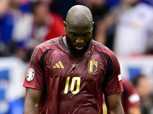 Lukaku Pernah Nangis Setiap Hari, Disemangati Thierry Henry