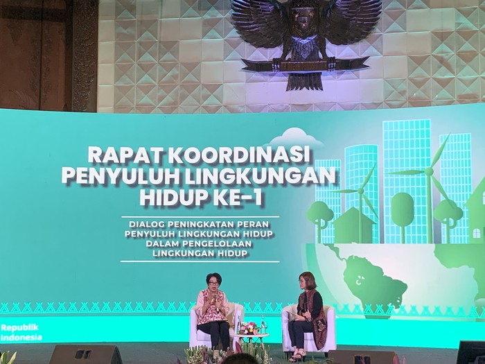 Rosa Vivien Ratnawati