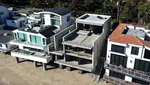 Potret Before-After Rumah Kanye West yang Mirip Parkiran Gedung