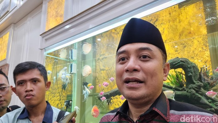 Wali Kota Surabaya Eri Cahyadi
