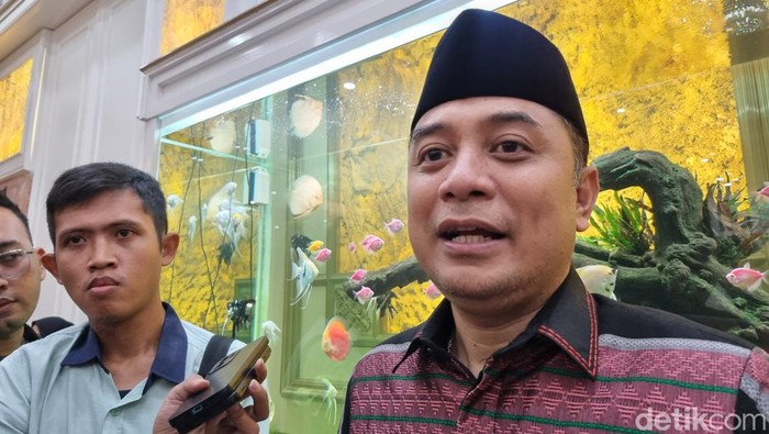 Walkot Surabaya Eri Cahyadi saat ditemui di Balai Kota Surabaya.