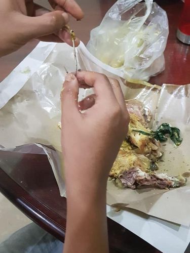 Bukannya Kenyang, 5 Orang Ini Justru Kena Apes Saat Makan