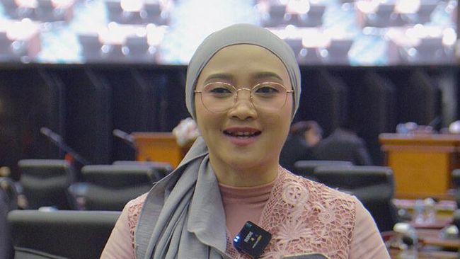 Rahbar bilan jinsiy aloqa