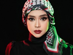 7 Gaya Hijab Ria Ricis Saat Pemotretan Rayakan Usia 29 Tahun Usai Haji