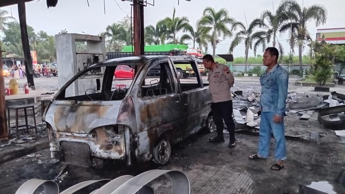 SPBU di Desa Bakalan Kecamatan Dukuhseti Kabupaten Pati terbakar, Selasa (2/7/2024).