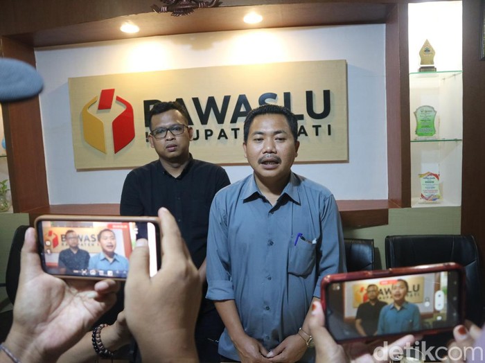 Ketua Bawaslu Pati, Supriyanto, di kantornya, Rabu (3/7/2024).