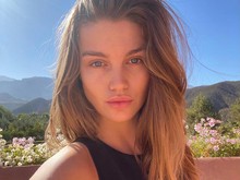 Profil Model Luna Bijl, Pacar Maarten Paes yang Satu Circle sama Gigi Hadid