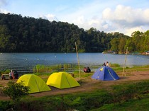 Menikmati Wisata Legenda Danau Law Kawar di Karo