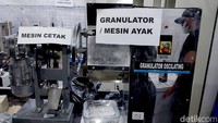 Wahyu menjelaskan pabrik narkoba di Malang ini memproduksi 3 jenis produk. Selain ganja sintetis (tembakau gorilla), juga ekstasi dan xanax (obat penenang).