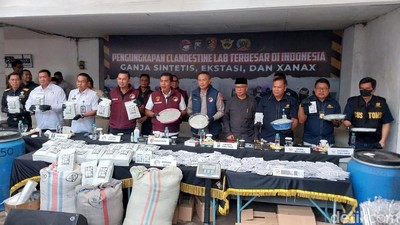Pengungkapan Pabrik Ganja Sintetis Terbesar di Malang