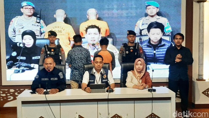 Rilis kasus kekerasan seksual yang terjadi di Pogung Kidul, di Polresta Sleman, DIY, Rabu (3/7/2024).