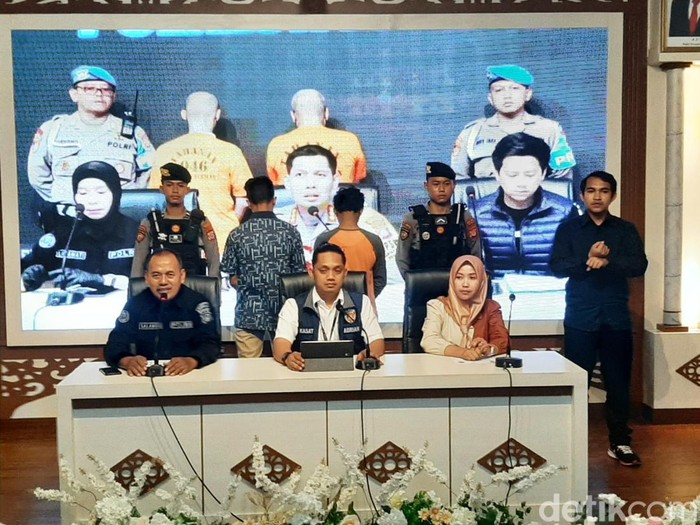 Rilis kasus kekerasan seksual yang terjadi di Pogung Kidul, di Polresta Sleman, DIY, Rabu (3/7/2024).