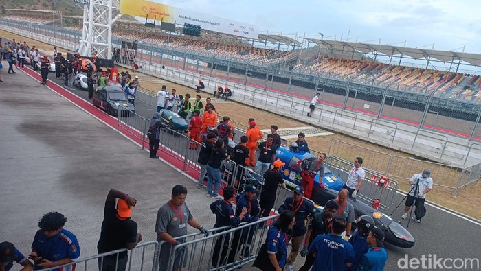 Shell Eco-marathon di Sirkuit Mandalika, Lombok Tengah, Nusa Tenggara Barat (NTB), Rabu (3/7/2024). (Foto: Edi Suryansyah/detikBali)