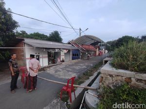 Duka Keluarga Korban Kebakaran di Jatiasih Bekasi