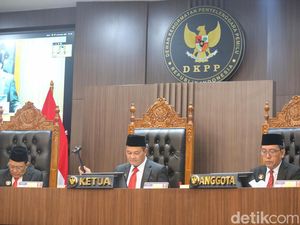 Terbukti Asusila, DKPP Berhentikan Ketua KPU Hasyim Asyari
