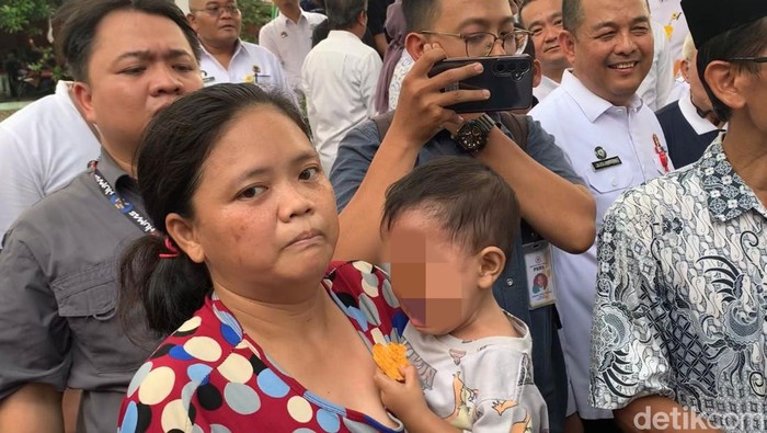 Warga mengadu ke Heru Budi terkait Kartu Jakarta Pintar (Brigitta Belia/detikcom)