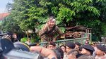 9 Momen Panas-Saling Dorong Antara Keluarga Ade Jigo dan Eksekutor Rumah