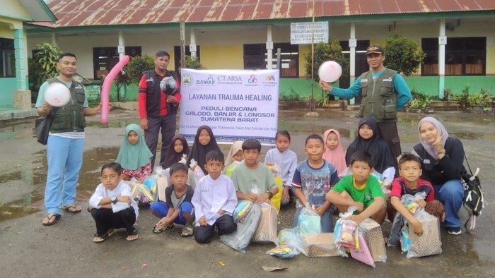 Banjir bandang Sumbar