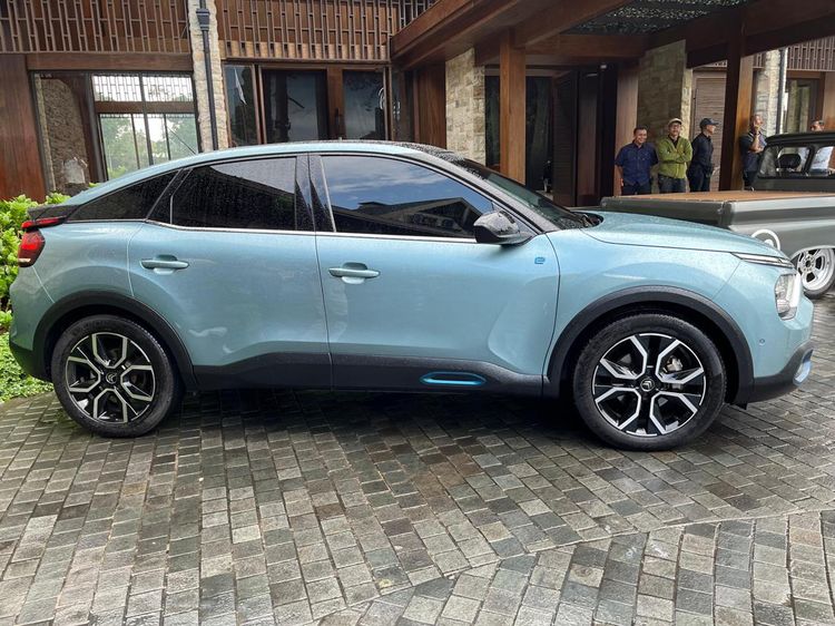 Potret Mobil Listrik Citroen E-C4 yang Harganya Tembus Rp 1,18 Miliar di Indonesia