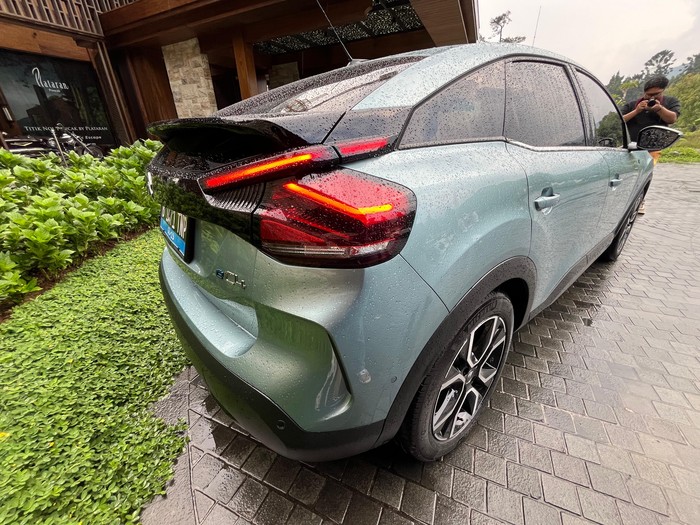 Citroen E-C4