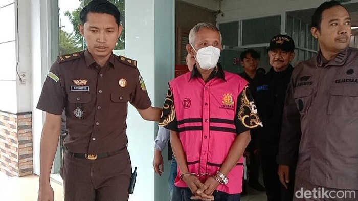 Eks Kadisbudpar Indramayu Jadi Tersangka Korupsi Proyek Tebing Air Terjun