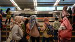 Libur Sekolah, Penumpang Kereta Makin Padat!