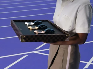 Mewah, Baki Medali Olimpiade 2024 Didesain Louis Vuitton