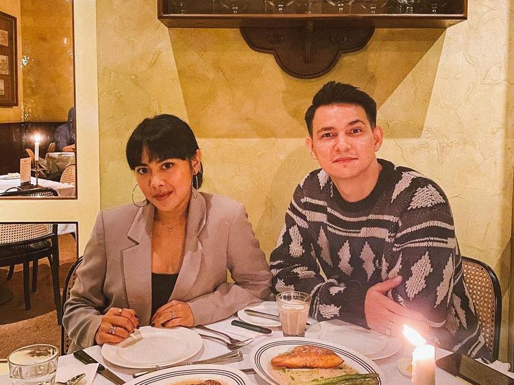 Kompak! Ini Momen Marcell Darwin dan Nabila saat Makan Romantis