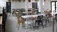 Ada juga area tempat makan untuk para atlet dan pelatih. (REUTERS/Benoit Tessier)