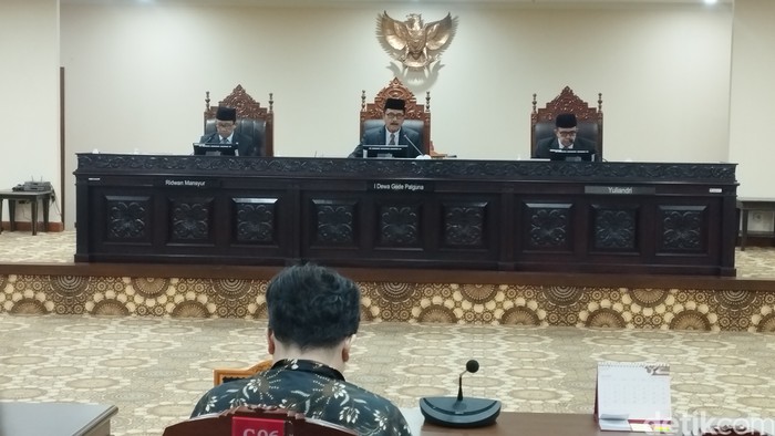 Mahkamah Konstitusi Perkuat Posisi Panel Etik Merviksasi Keputusan Etik Anwar Usman