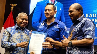 Momen AHY Dukung Bacagub Petahana Papua Barat-Babel-Jambi